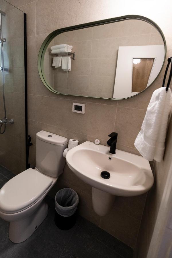 Julia'S Hotel Suites Amman Eksteriør billede